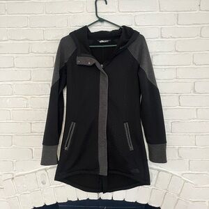 Women’s the north face sweatshirt / jacket